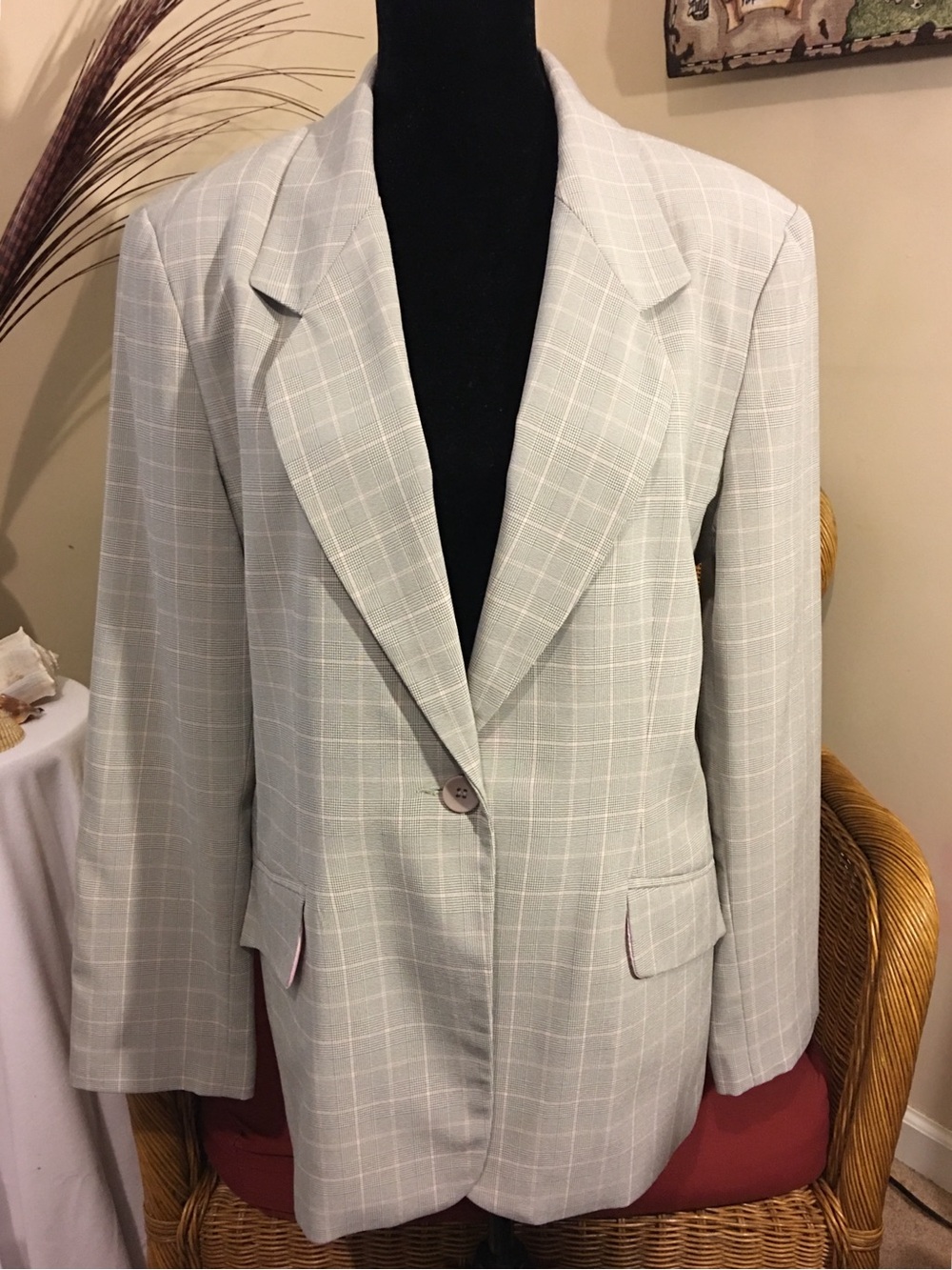 Tailored Light Gray Windowpane Single-Button Blazer